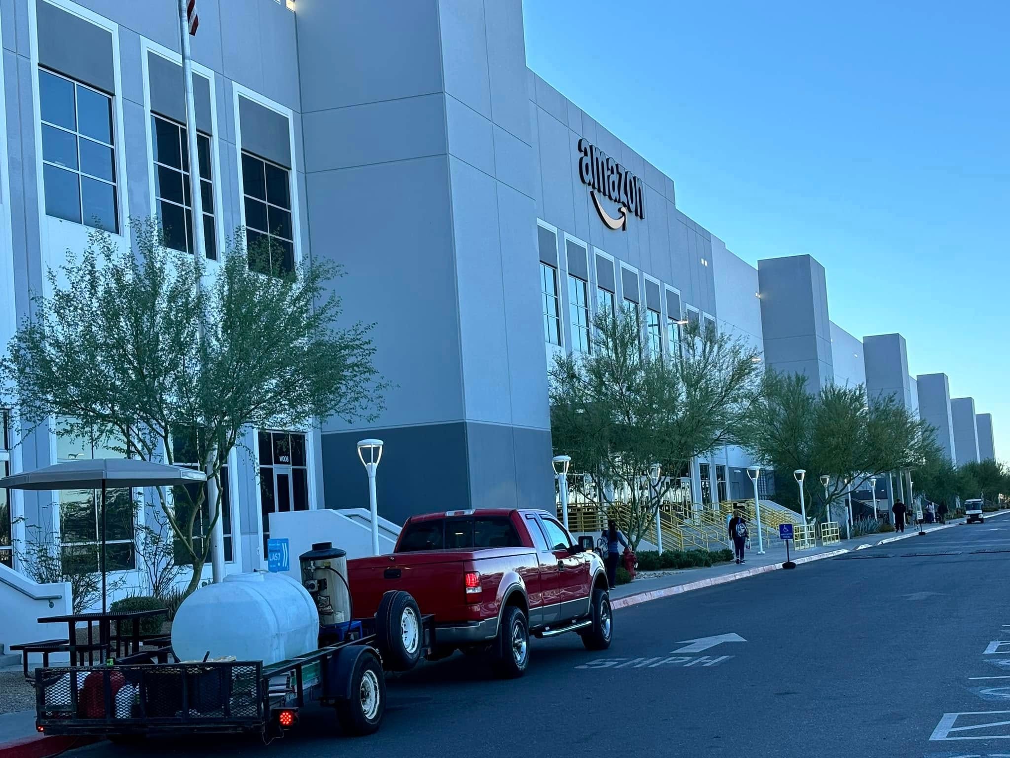 Facility exterior cleaning