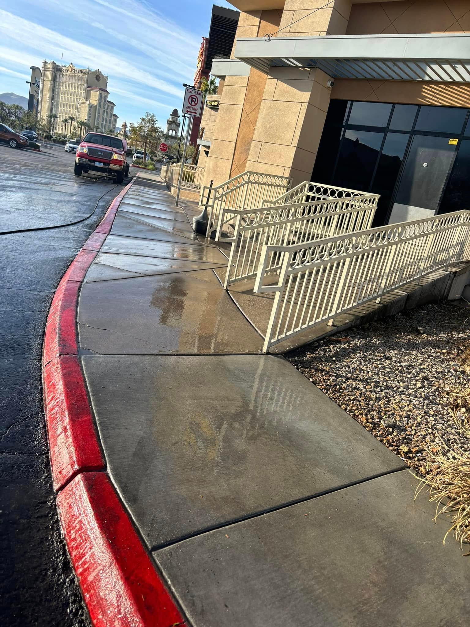 Retail plaza sidewalk wash